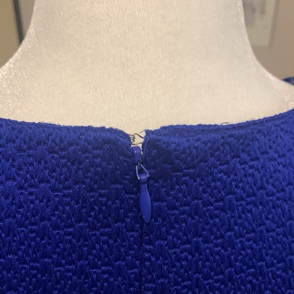 ALFRED SUNG blue embossed pattern - Picture 3 of 7